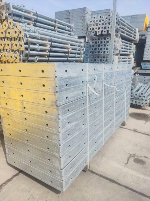 Szalunki ścienne RHM – praktyczne i wytrzymałe deskowania do betonu